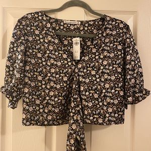 Abercrombie Floral Cropped Blouse (NWT)